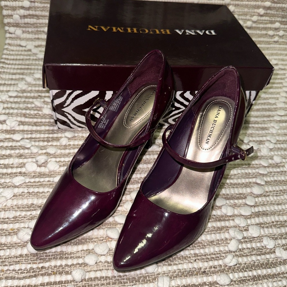 Dana Buchman Mary Jane Pumps